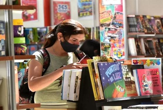 Feria de Libro en Plaza Urquiza 