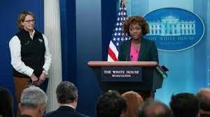 La secretaria de prensa de la Casa Blanca, Karine Jean-Pierre, durante la sesión informativa diaria en Washington