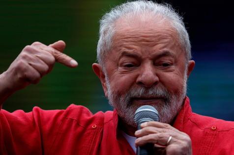 Lula da Silva, según algunos sondeos, muy cerca de alcanzar la elección en primera vuelta (foto: ANSA)