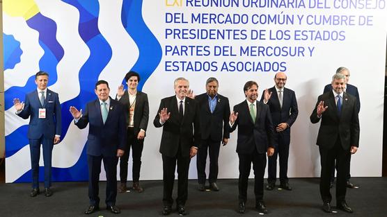 Presidentes y delegados en cumbre del Mercosur