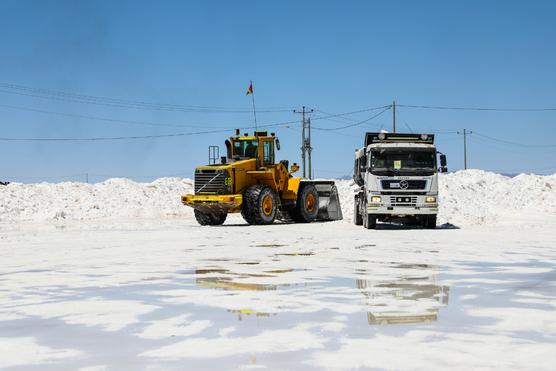 En el salar de Uyuni se tiene 21 millones de toneladas métricas de litio. Foto ABI