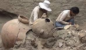 Fue  una figura de élite de la cultura prehispánica Chancay en el sitio arqueológico funerario de Macaton