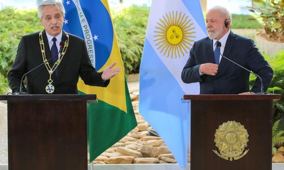 Lula y Alberto, ayer en Brasilia