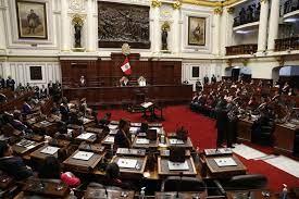Congreso peruano sesionandp