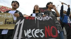 Estudiantes universitarios protestan contra el gobierno del presidente de Ecuador, Daniel Noboa - AFP