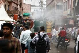 Personas llenan las Benares calles de norte de India, el país más poblado del mundo © Niharika Kulkarni / AFP