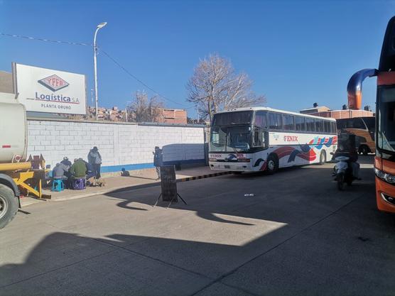 Bloqueo en la planta de Logistica de Oruro