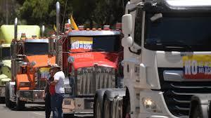 Camioneros de carga asisten a una protesta contra el aumento del precio de los combustibles en Bogotá  - AFP