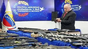 Mediante diversos operativos las autoridades venezolanas han incautado hasta la fecha más de 500 armas.